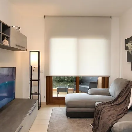 Comfy Living! Renovated 2 At Ambra Apartments-lift-secure Parking-great Area! * Olbia